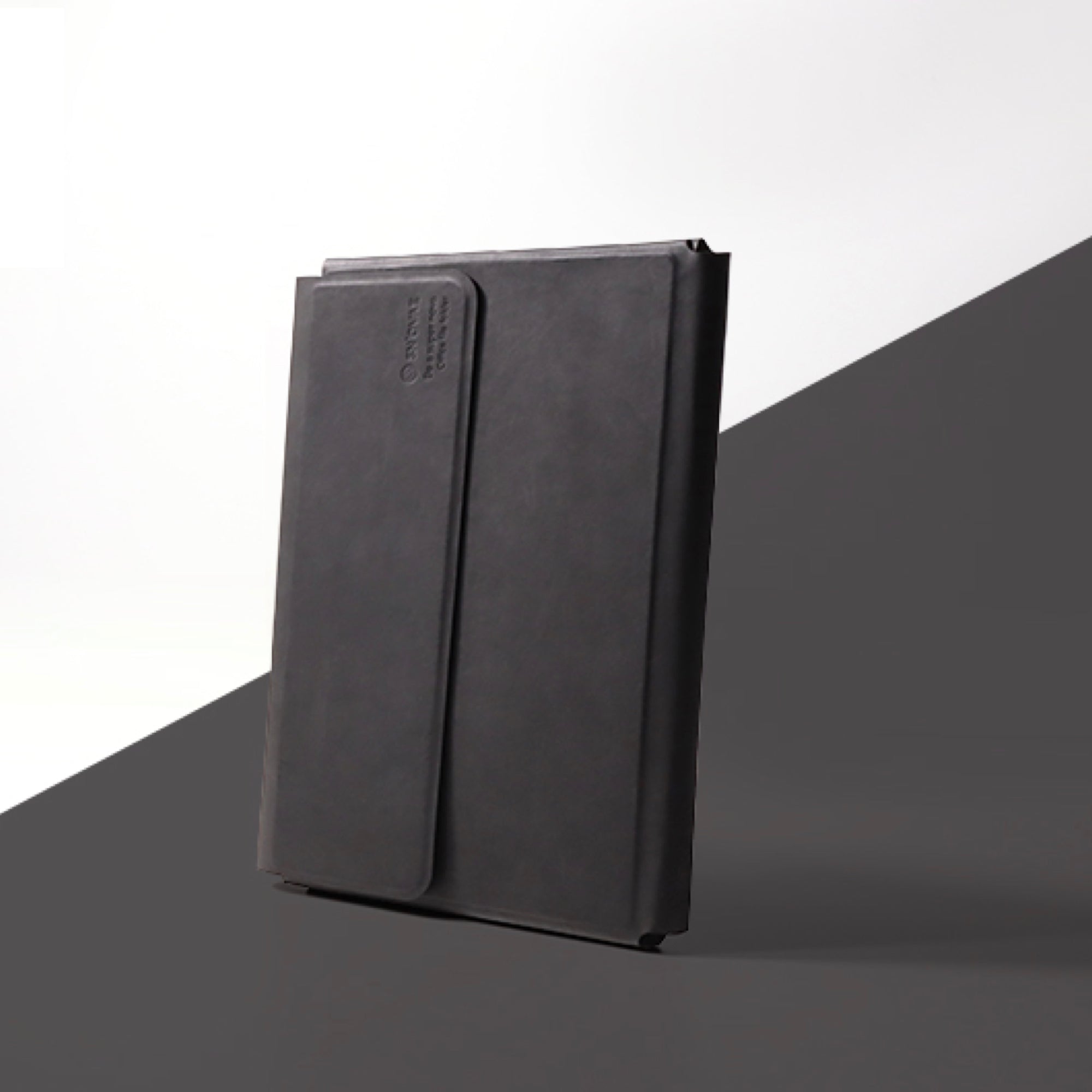 磁力で組み合わせるノートフォルダ「A5 office folder」 – 10 square 